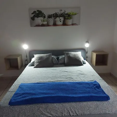 Maria Pasqualina Vacation سينيسكولا