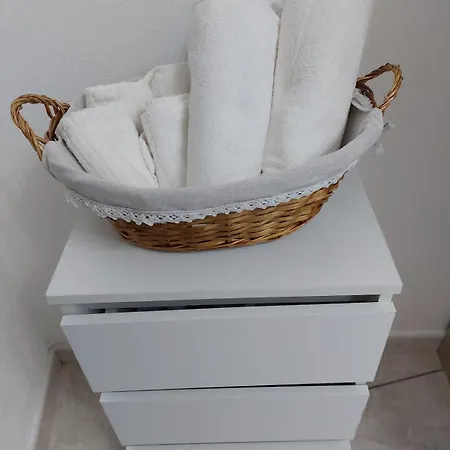Maria Pasqualina Vacation سينيسكولا